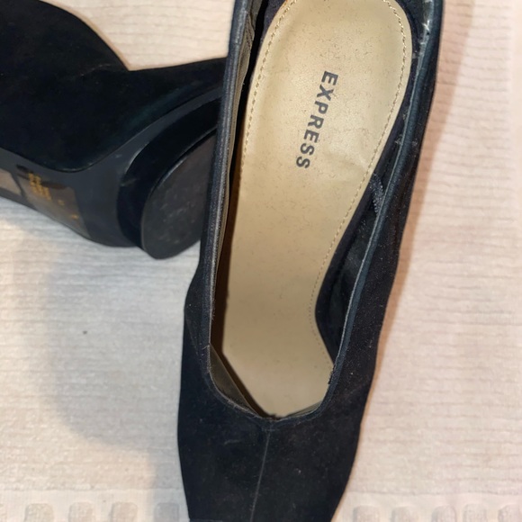 Express Peep toe/open foot shoe booties - Picture 3 of 3